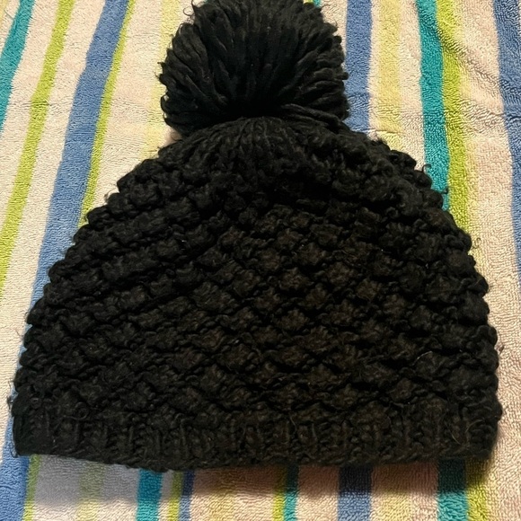Spyder Black Winter Hat - Picture 6 of 7